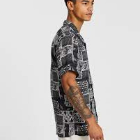 COTTON ON Tribal Squares Hawaiian Island Short Sleeve Shirt NWT - Picture 10 of 15